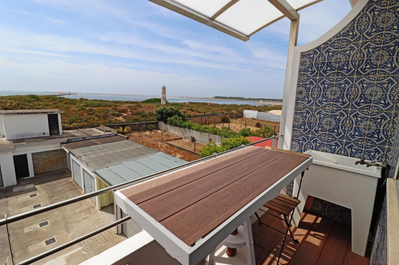 Ocean View Apartment With Free Parking Barra 外观 照片