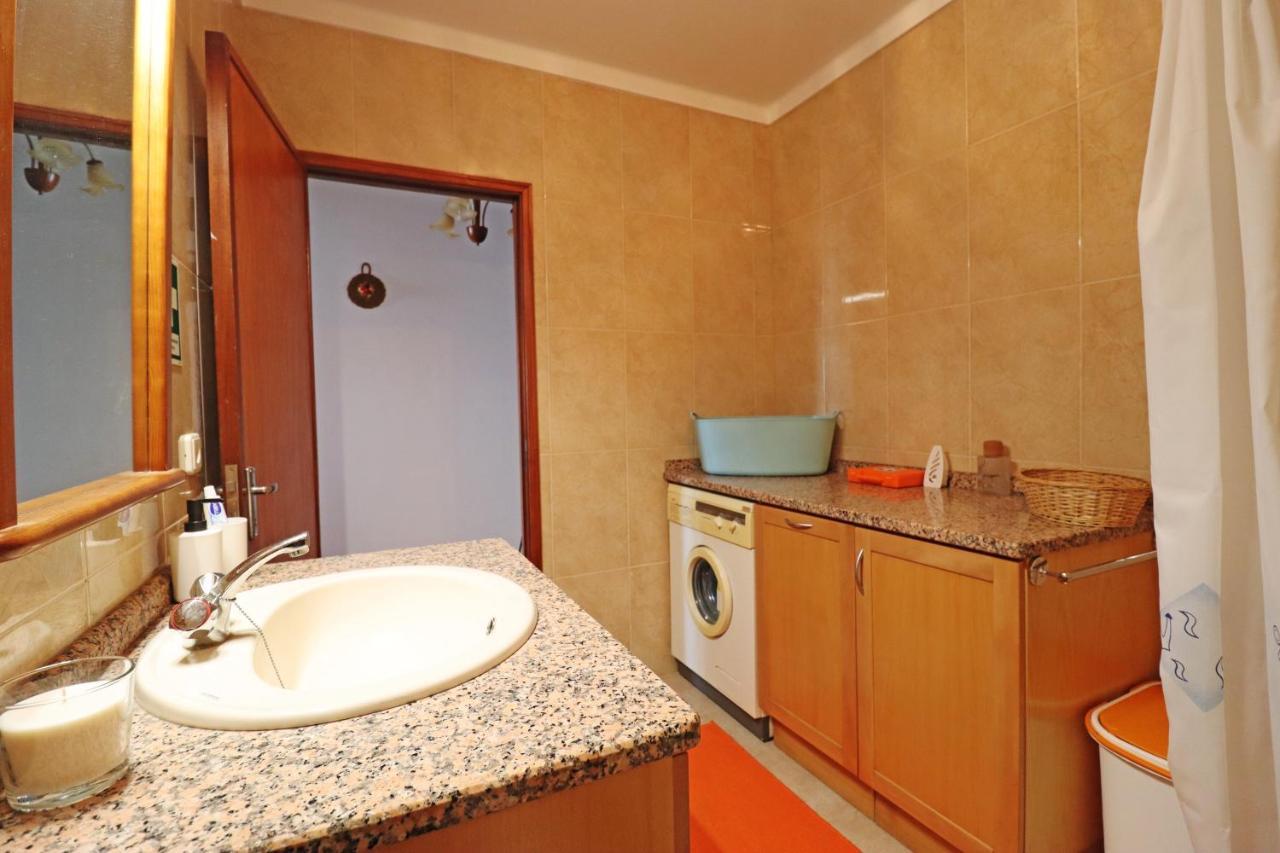 Ocean View Apartment With Free Parking Barra 外观 照片
